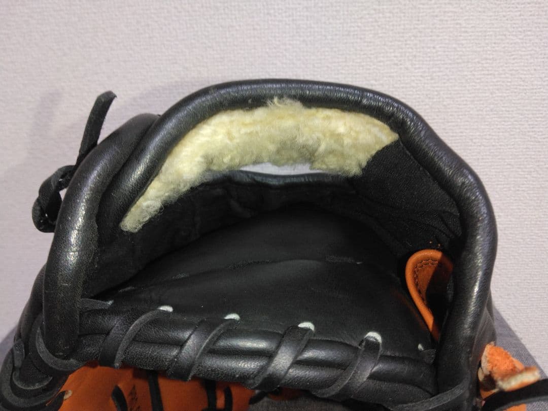 ナイキ一般大人用グローブ　PRO GOLD 　内野・オールラウンド