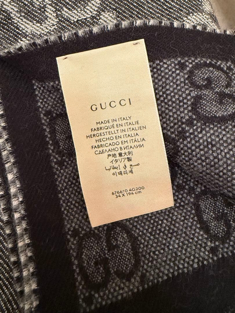 GUCCI マフラー