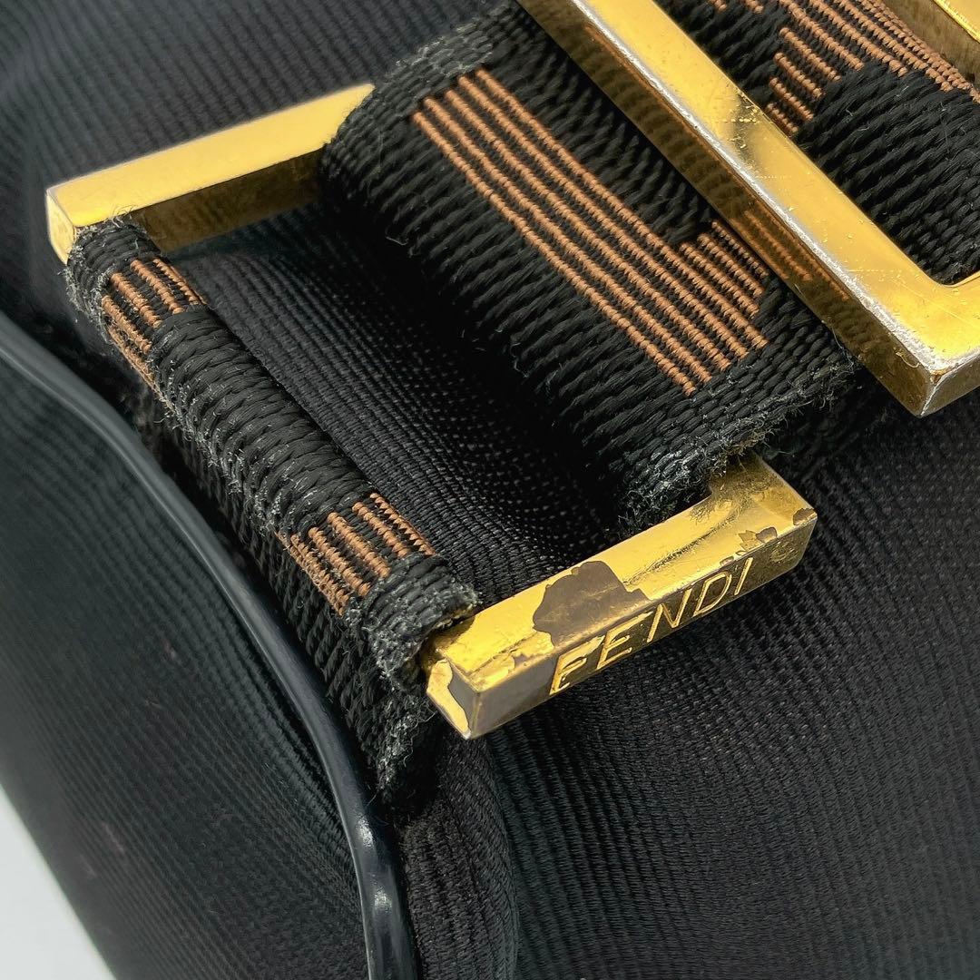 【FENDI】リュック　バックパック　ゴールド金具　ロゴライン　ブラック