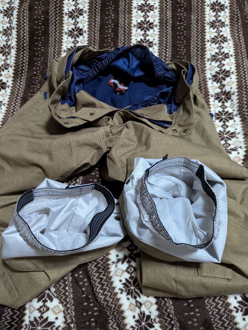 カモフラージュ上下スノーボードウェアセット L