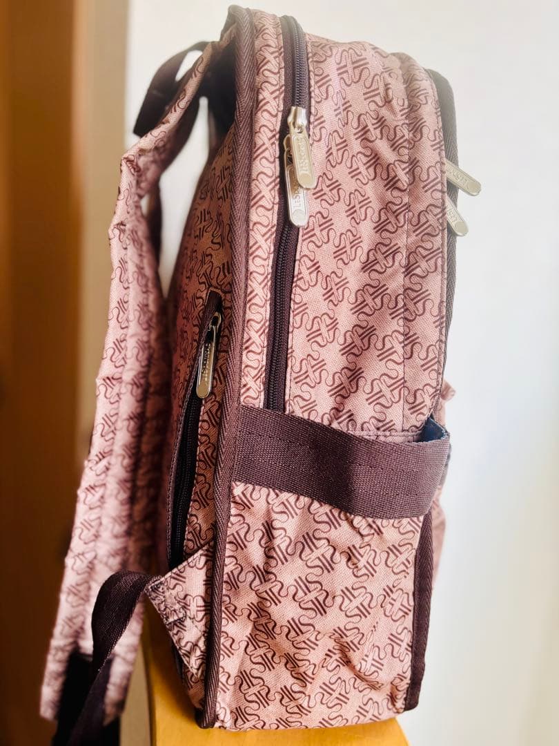新品　レスポートサック　リュック　モノグラム　茶色
