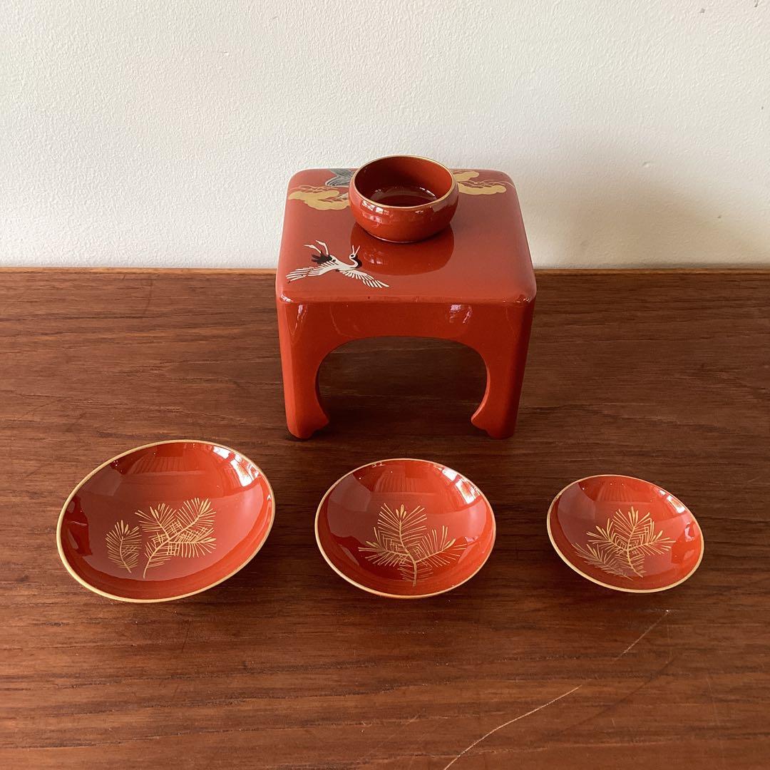 お屠蘇セット 盃台 酒器 漆器 朱塗り 屠蘇器 おとそ 金蒔絵 鶴 縁起物