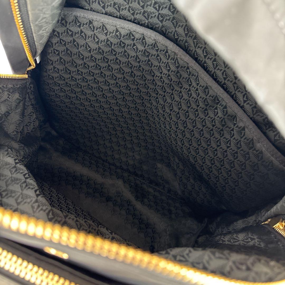 アニヤハインドマーチ マルチポケット　バックパック