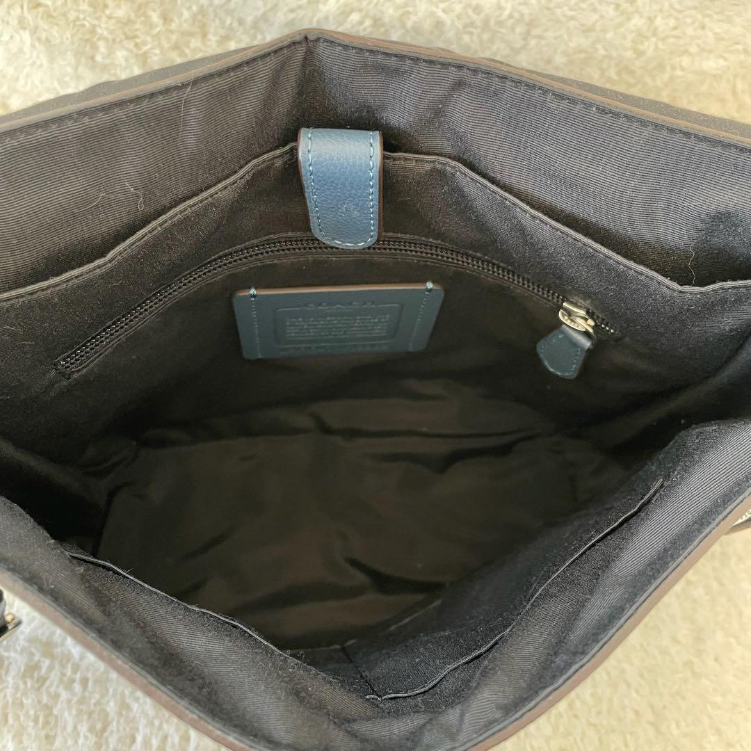 【美品】coach ショルダーバッグ オールレザー くすみブルー 斜め掛け