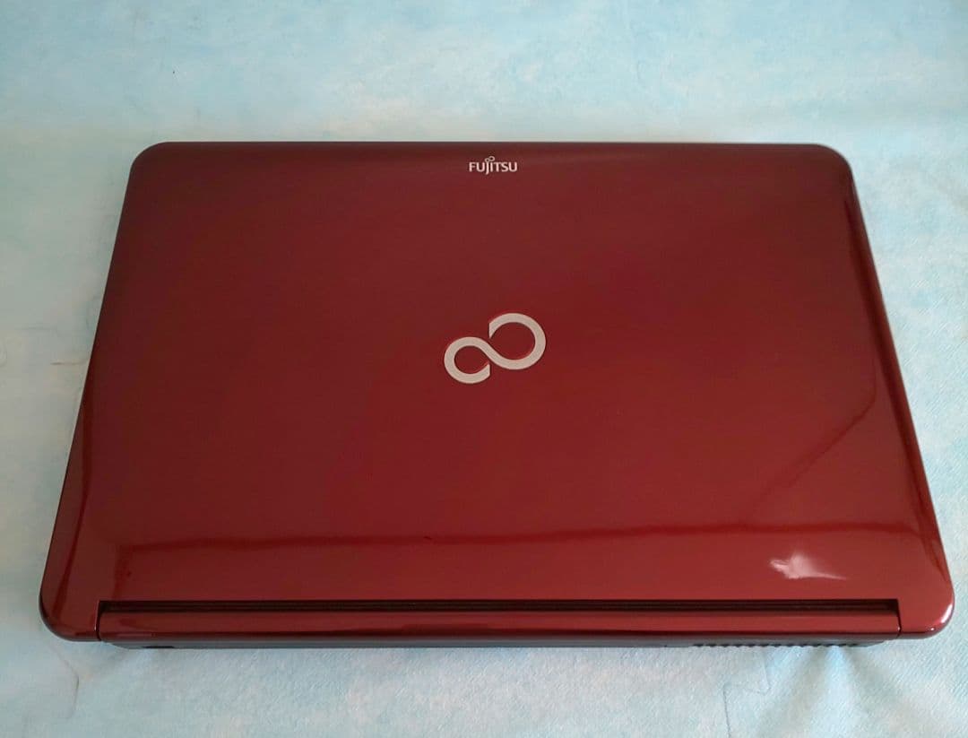 Core-i7 SSD搭載 富士通 LIFEBOOK AH56