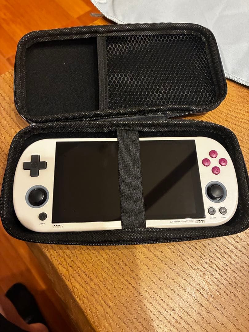 TrimUI Smart Pro レトログレー