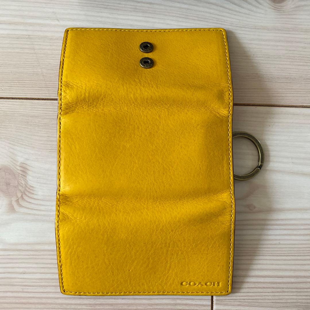未使用　coach キーケース　4連　レザー　ショップカード　箱付き