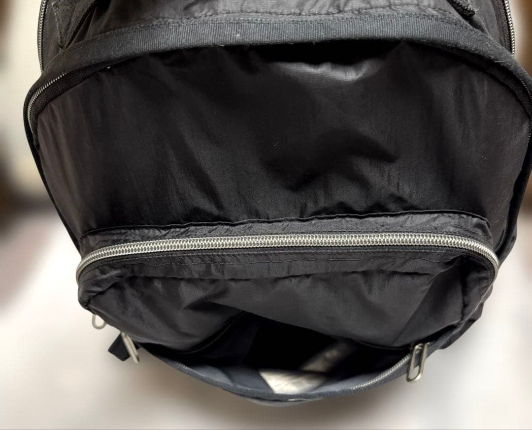 【美品】レスポートサック　ESSENTIAL CARRYALL BPブラック