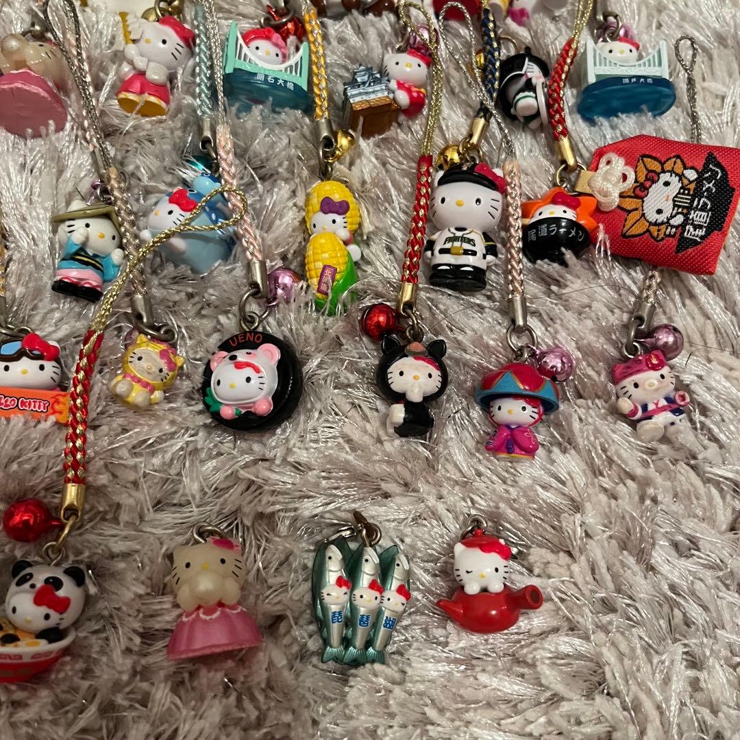ご当地ハローキティ　ストラップ　49個セット