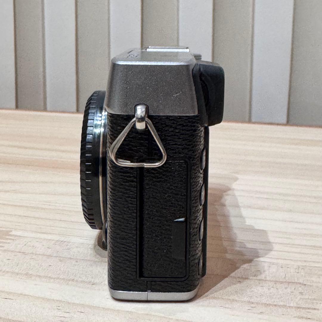 Fujifilm X-E1 ミラーレスカメラ ボディ（難あり）