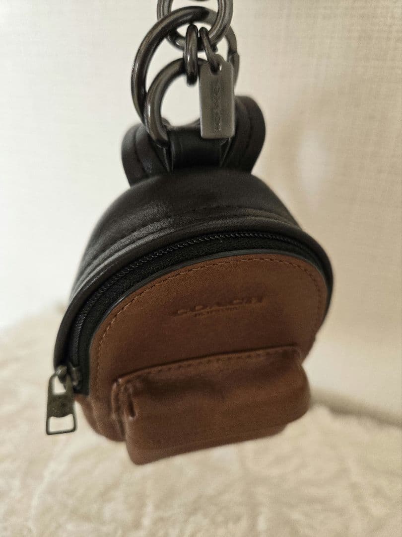 COACH ブラウン ミニリュック型キーケース