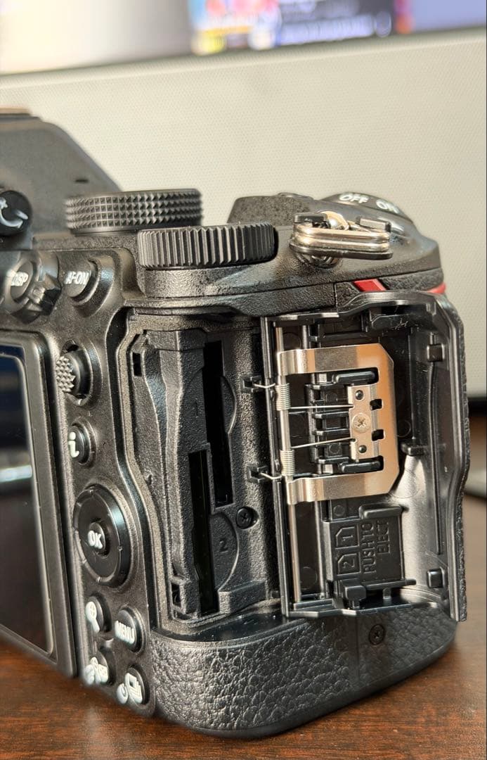 ニコン　nikon z5 + レンズ　24-70 F4s セット