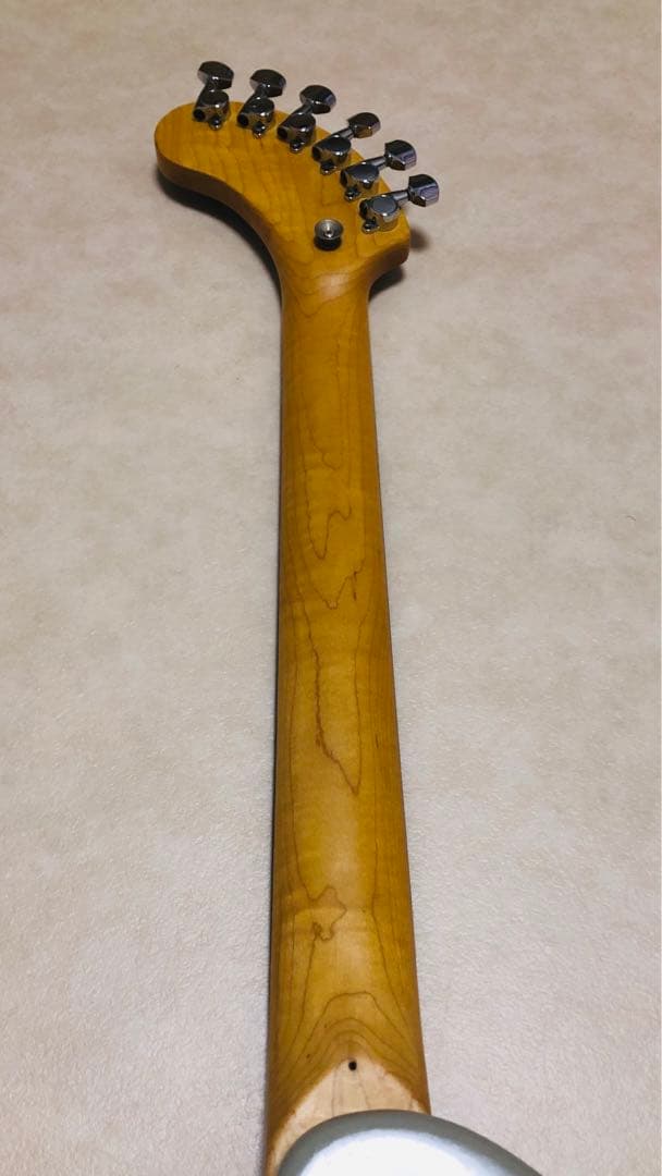 【美品】ZO-3 グレー アンプ内蔵ミニギター ディストーションSW付 ケース