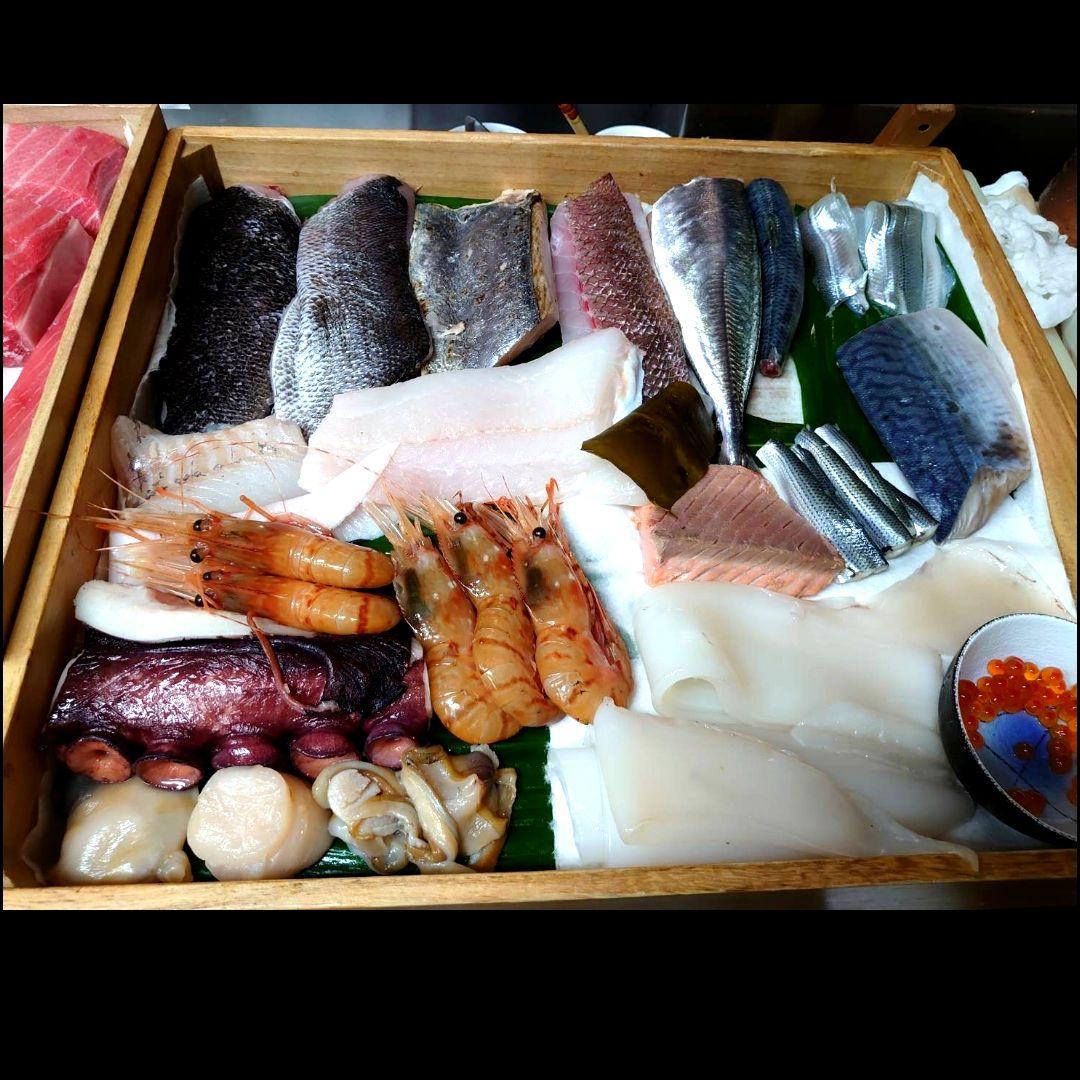 No2041【保冷剤付き】 寿司ネタケース、ネタ箱、目皿付き【手作り