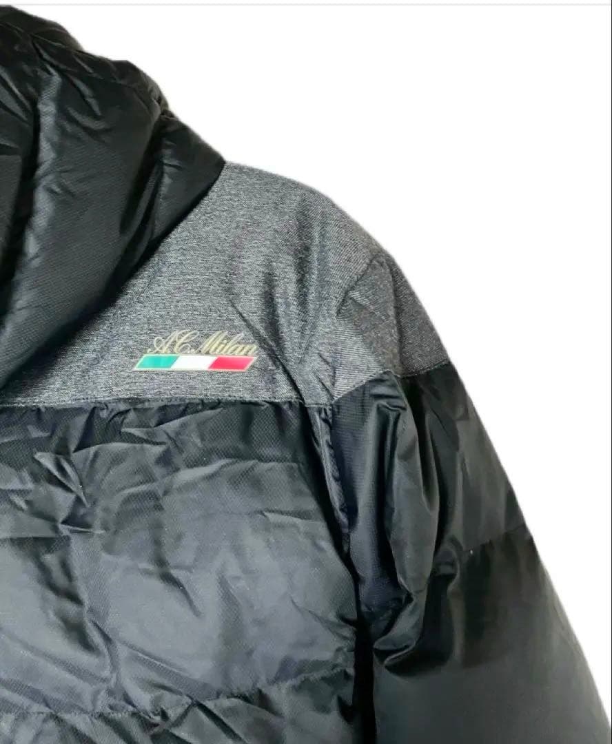 新品未使用 ACミラン 本田圭佑所属 アディダス ダウンベンチコート選手