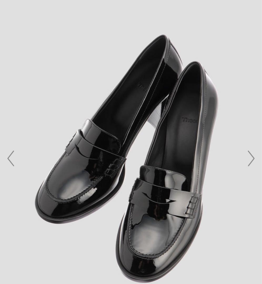 Theory エナメルヒールローファー｜