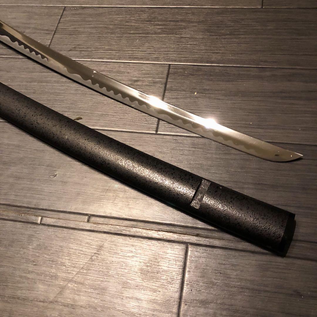 高級模造刀　優波紋　黒拵え　太刀　居合刀