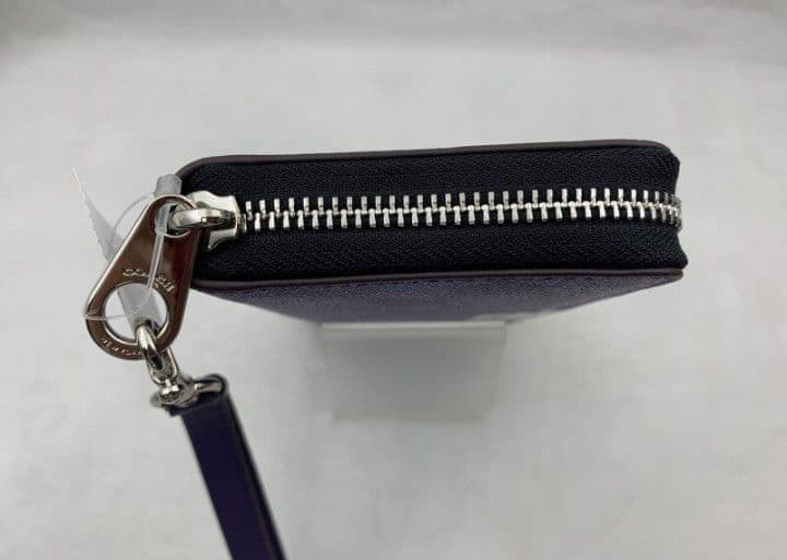 新品未使用コーチ長財布ストラップ付きパープルレディースメンズ送料無料即日発送