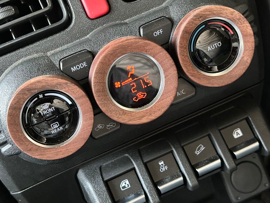 新型ジムニー ウォールナット　エアコンダイヤルリング jb64 jb74