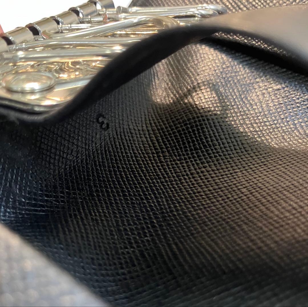 早い者勝ち❣️プラダ 6連 キーケース ブラック 三角プレート　サフィアーノレザー