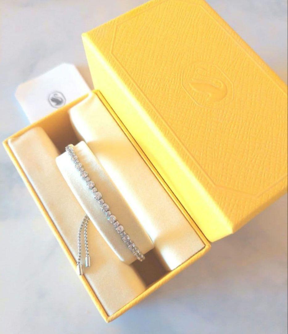 ほぼ新品 SWAROVSKI Matrix テニス ブレスレット スワロフスキー スワロフスキー SWAROVSKI ブレスレット 全4種 Matrix Tennis bracelet