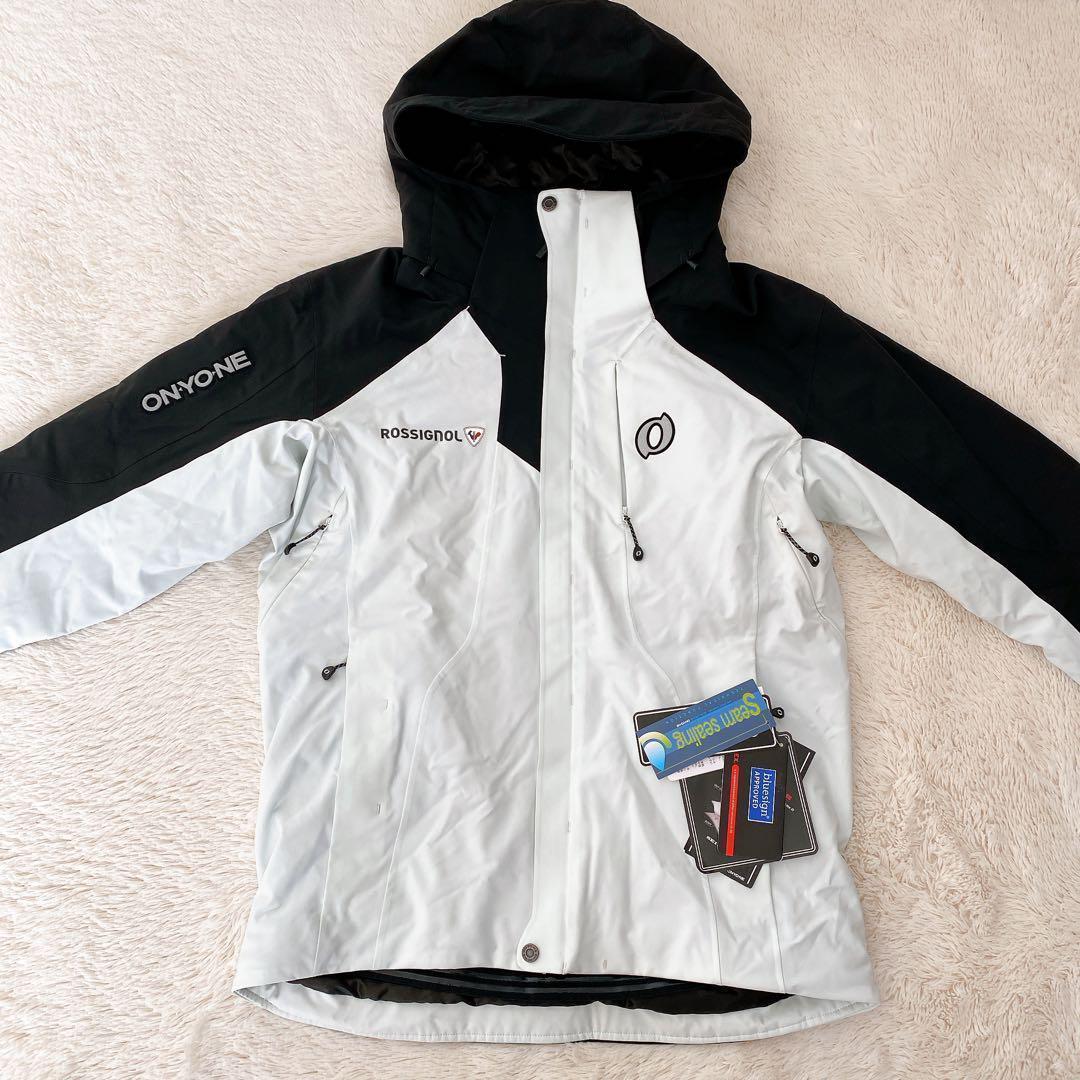 新品♪ON.YO.NE オンヨネ　メンズ　L　スキーウェア　上下セットスノボー白