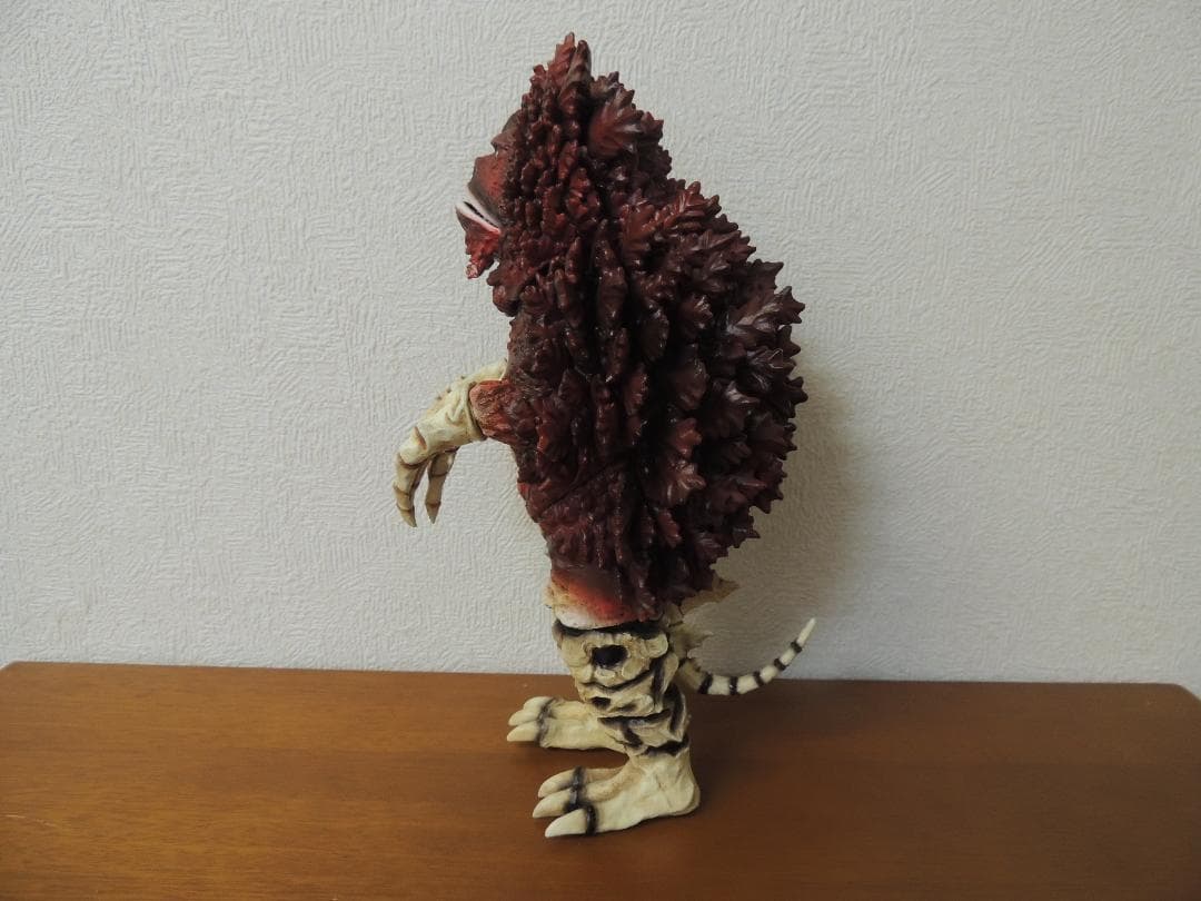 ガラモン 墓場の画廊限定品 塗装済み完成品 ビリケン商会 ウルトラQ