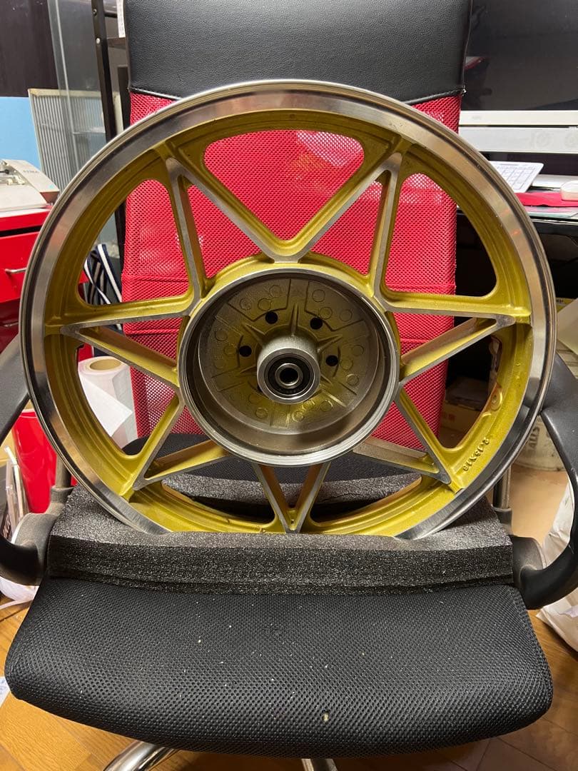 セブンスター　キャスト　ホイール　18 GS GSX 　美品　歪み割れ無し