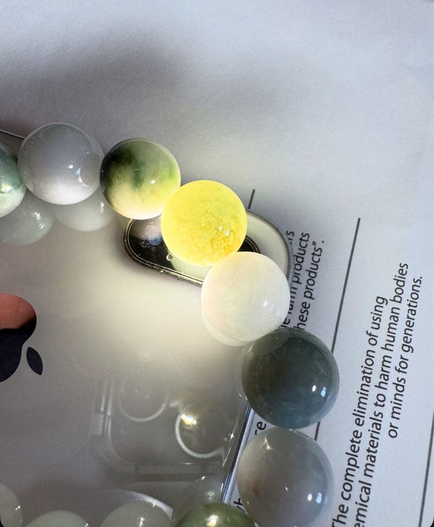 最高級糸魚川翡翠　約13mm