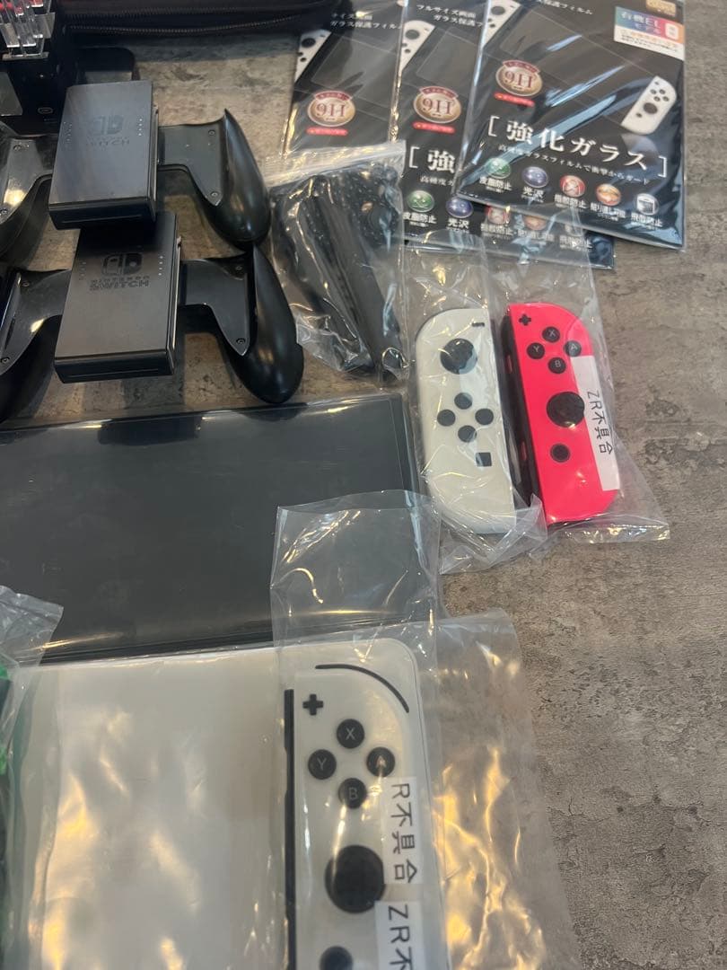 Nintendo Switch有機EL.ジョイコン不具合あり　64GB SD付き