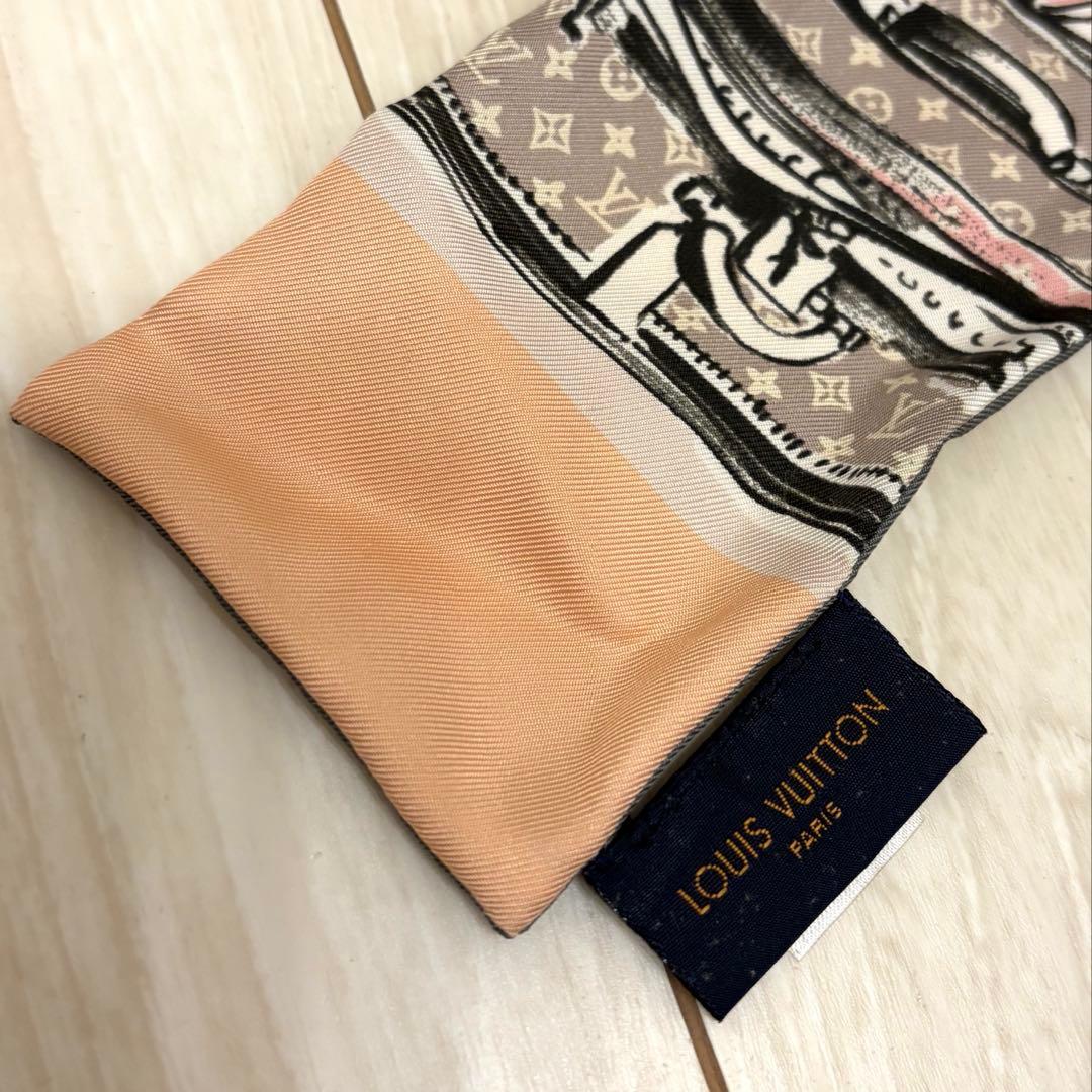 LOUIS VUITTON バッグモチーフ スカーフ