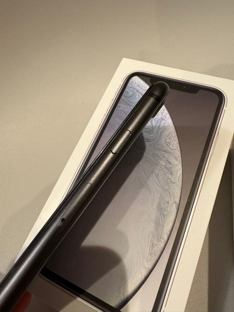 Apple iPhone 8 64GB ブラック 100% 本体のみ