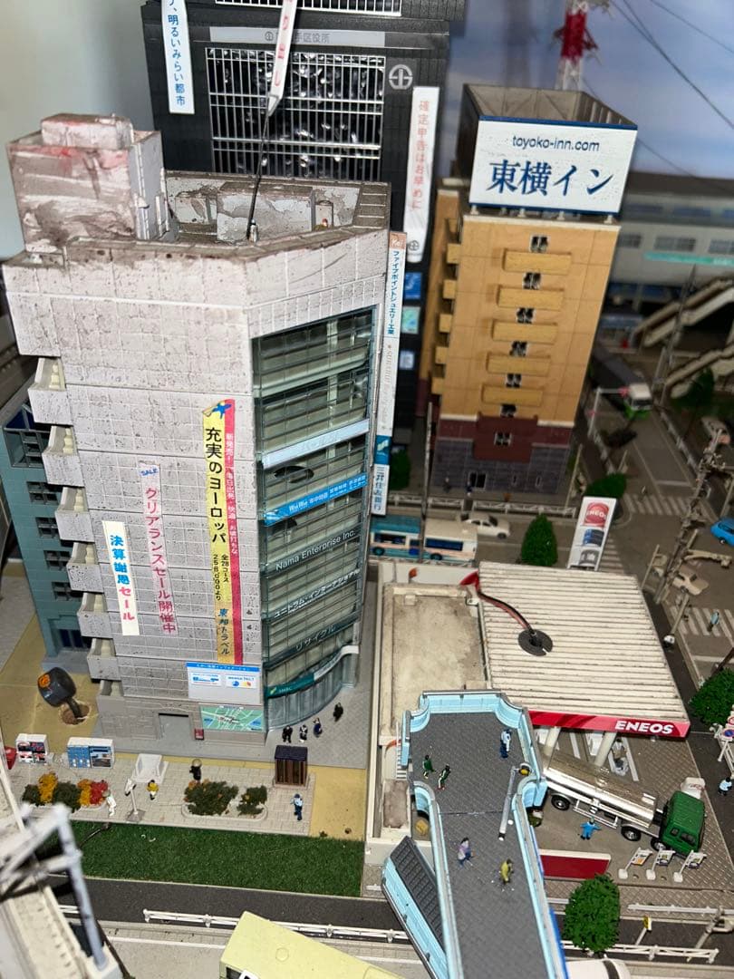 都市風景模型 ジオラマ ゴジラ 鉄道 Nゲージ - メルカリ