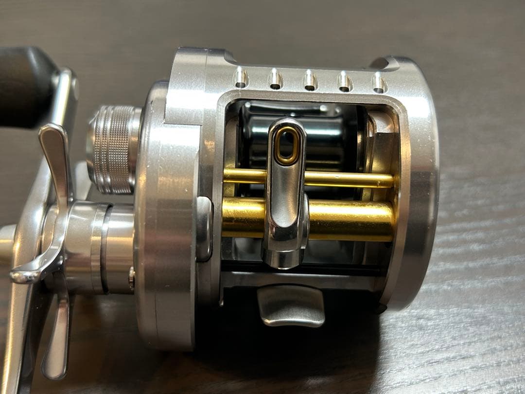 【ohanakg 】SHIMANO 09カルカッタコンクエスト 200DC