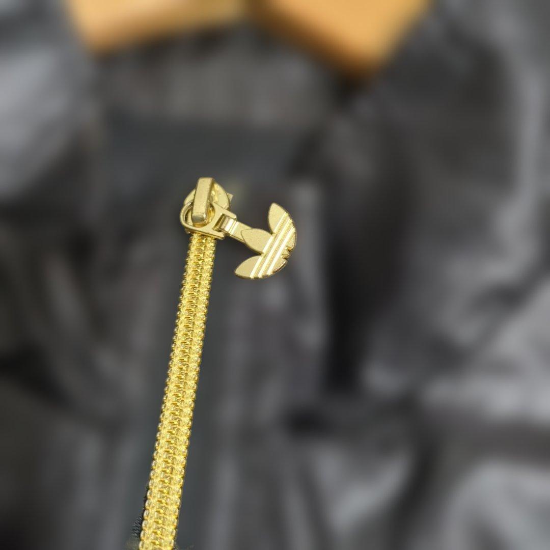 アディダス　ナイロンジャケット　ゴールド　レオパード　トレフォイル　O