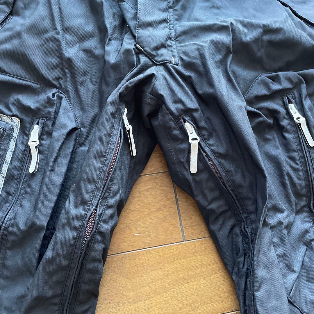 スノーボードパンツ　ブラック