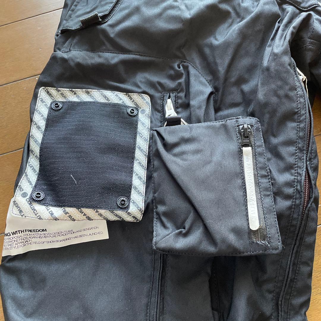 スノーボードパンツ　ブラック