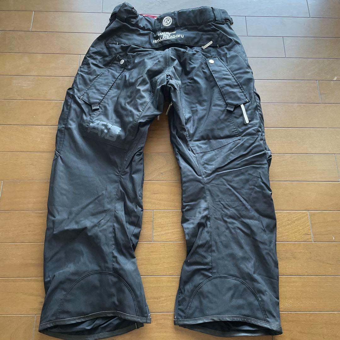 スノーボードパンツ　ブラック