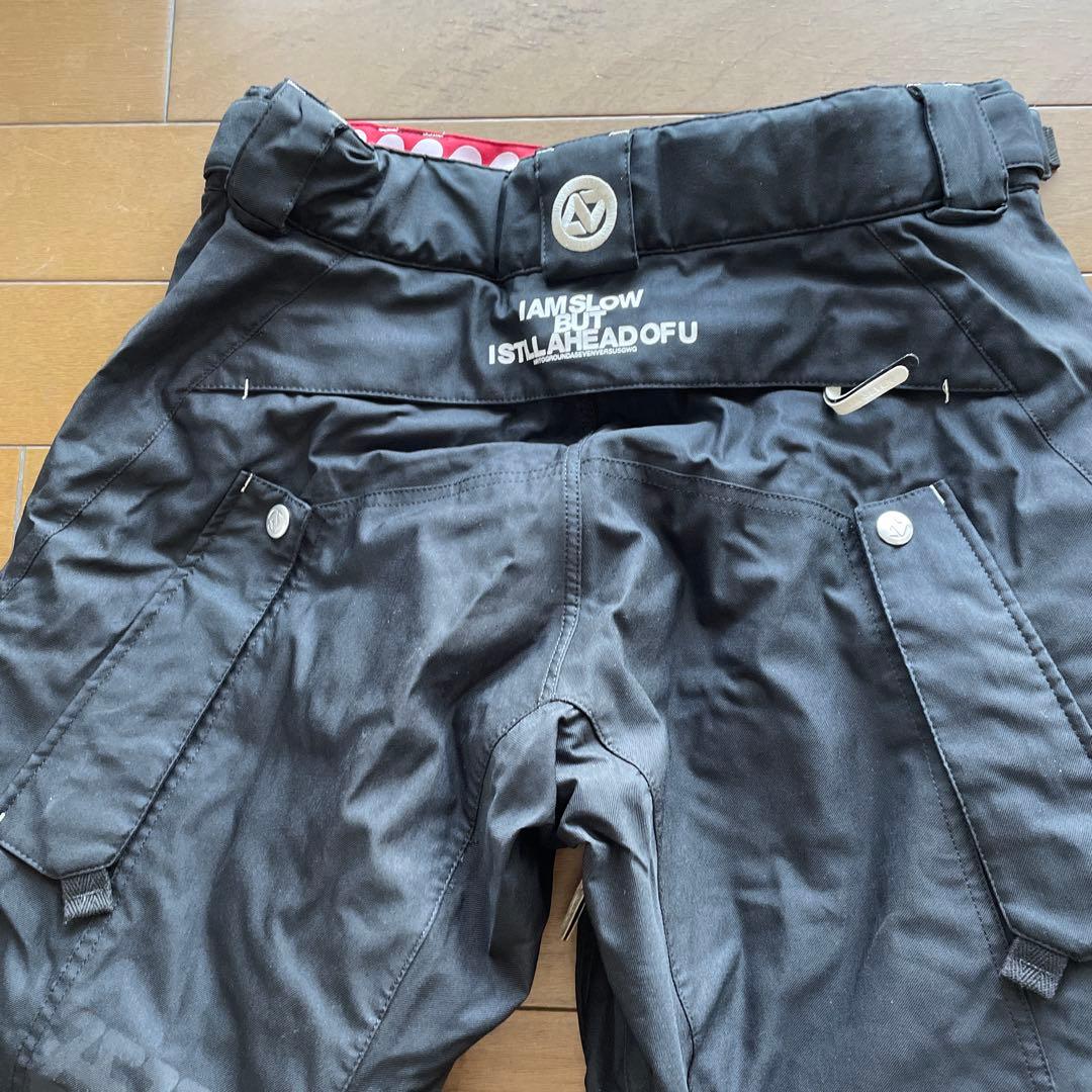 スノーボードパンツ　ブラック