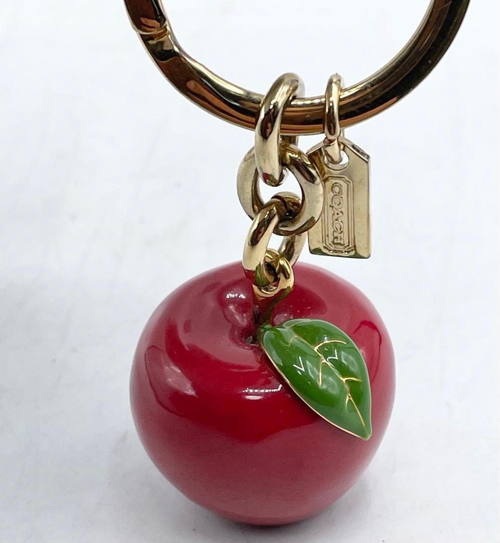 COACH コーチ リンゴ キーホルダー キーリング チャーム ゴールドロゴ