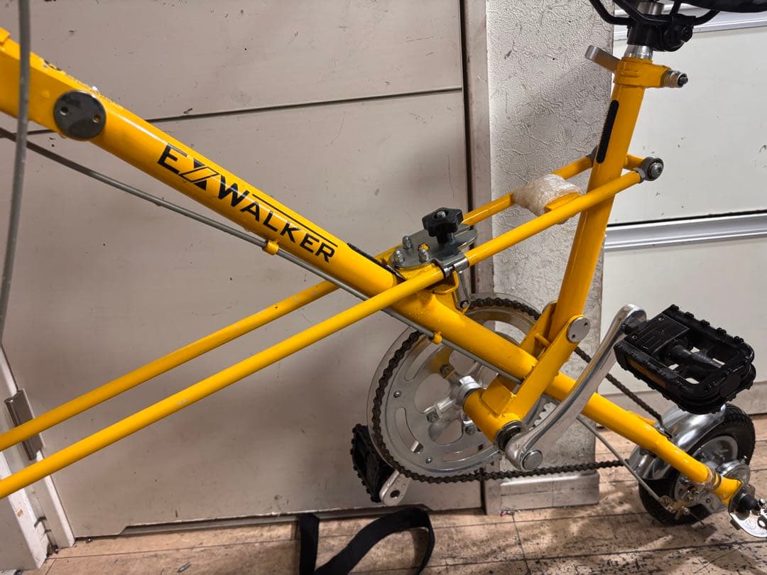 エクスウォーカーEXWALKER 折りたたみ自転車 イエロー　スタンド付き