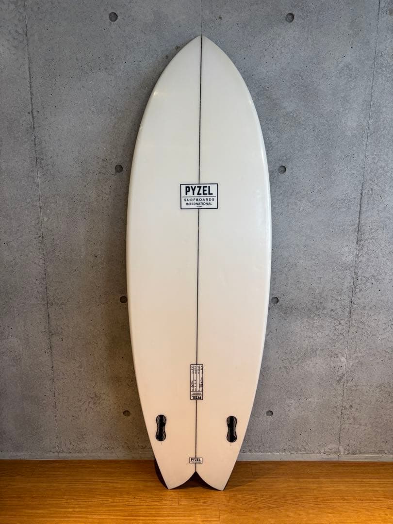 PYZEL ASTRO 5'6