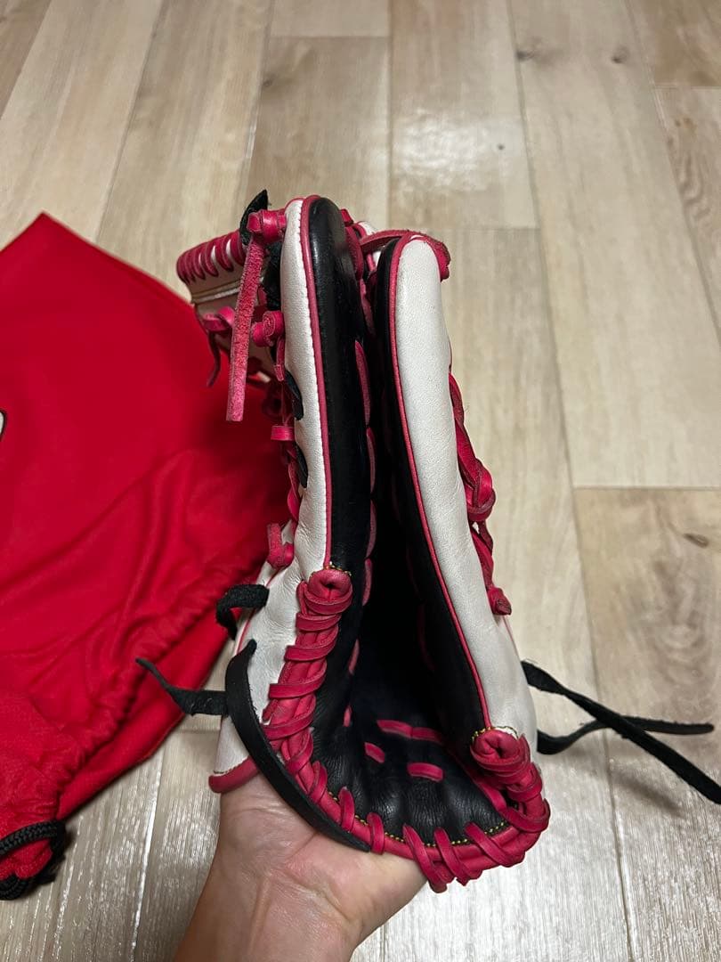 スラッガー 外野手用オーダーグローブ