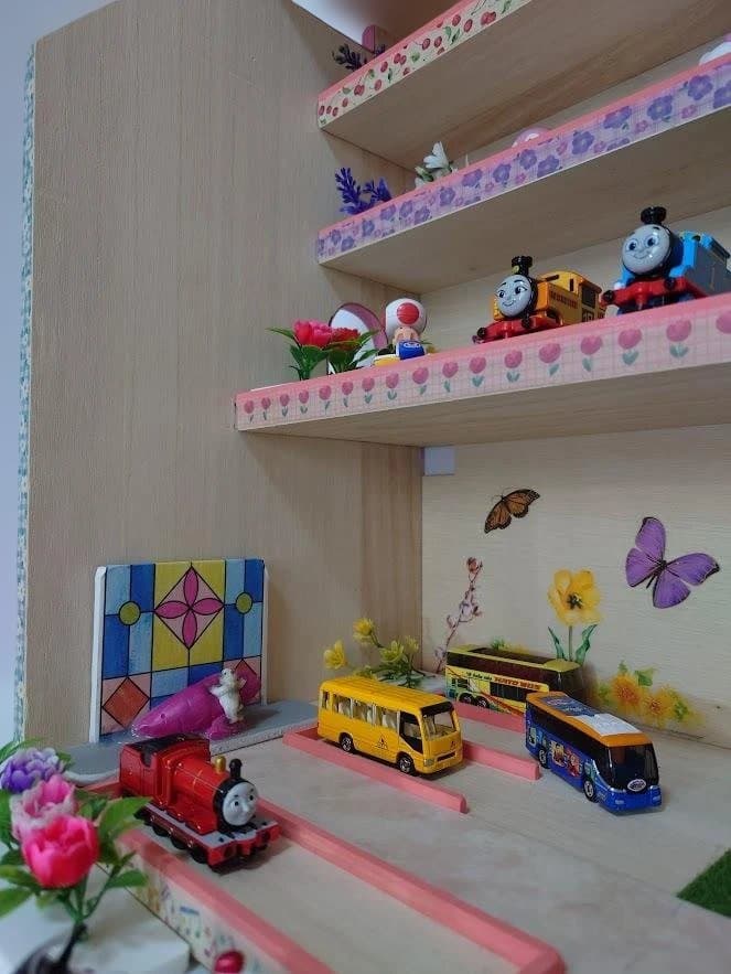 トミカ木製手作り駐車場（スモ－ルピンク）SP04