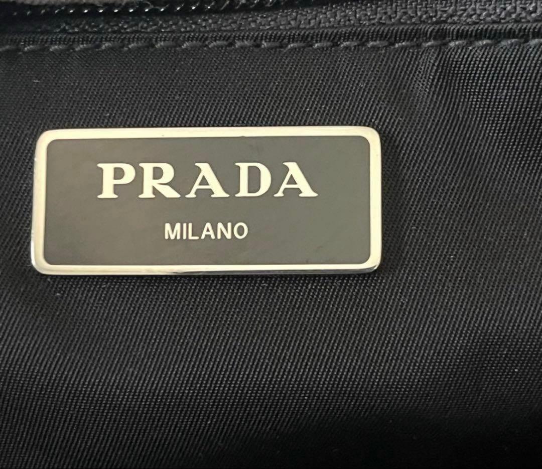 PRADA ウエストバッグ　三角ロゴ　黒