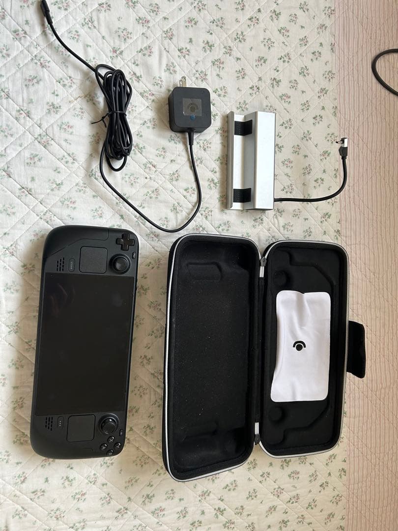 【即日発送】steamdeck OLED 1TB本体 充電器　ドック付き