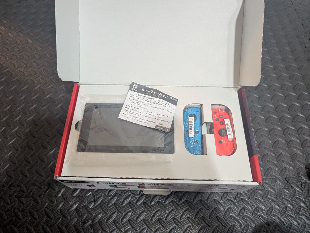 【美品】Nintendo Switch ネオンブルー/レッド 本体