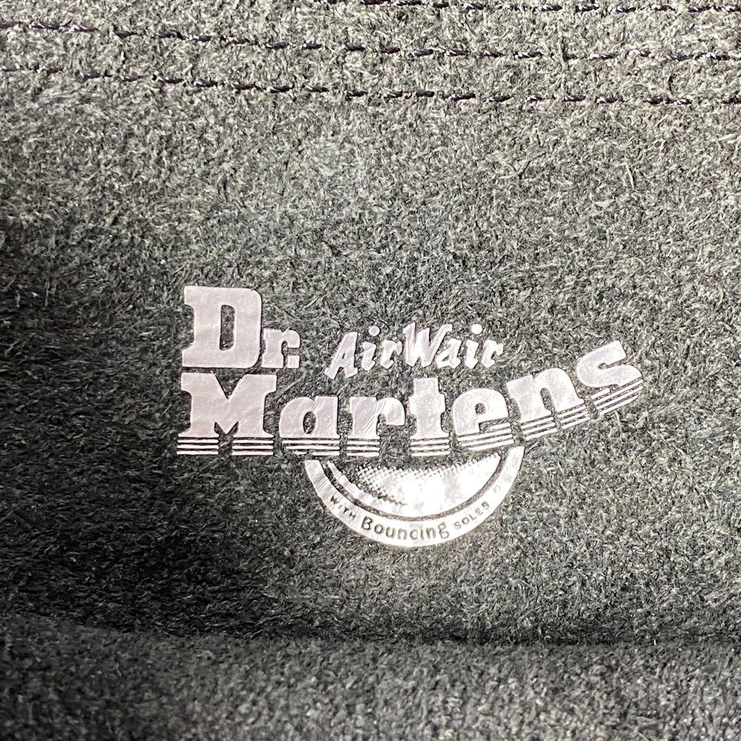 Dr.Martens 11インチ サッチェルバッグ チェーンショルダー