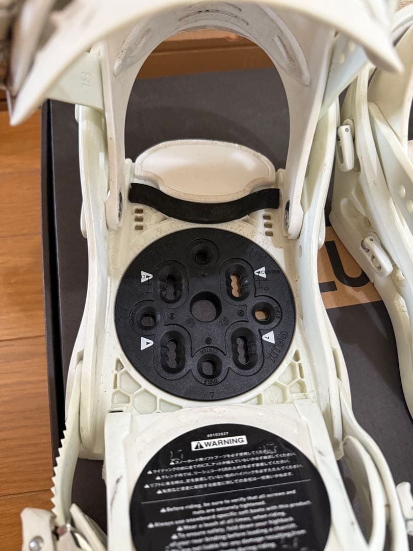 flux ds ビンディング　スノーボード　sサイズ　23-24モデル