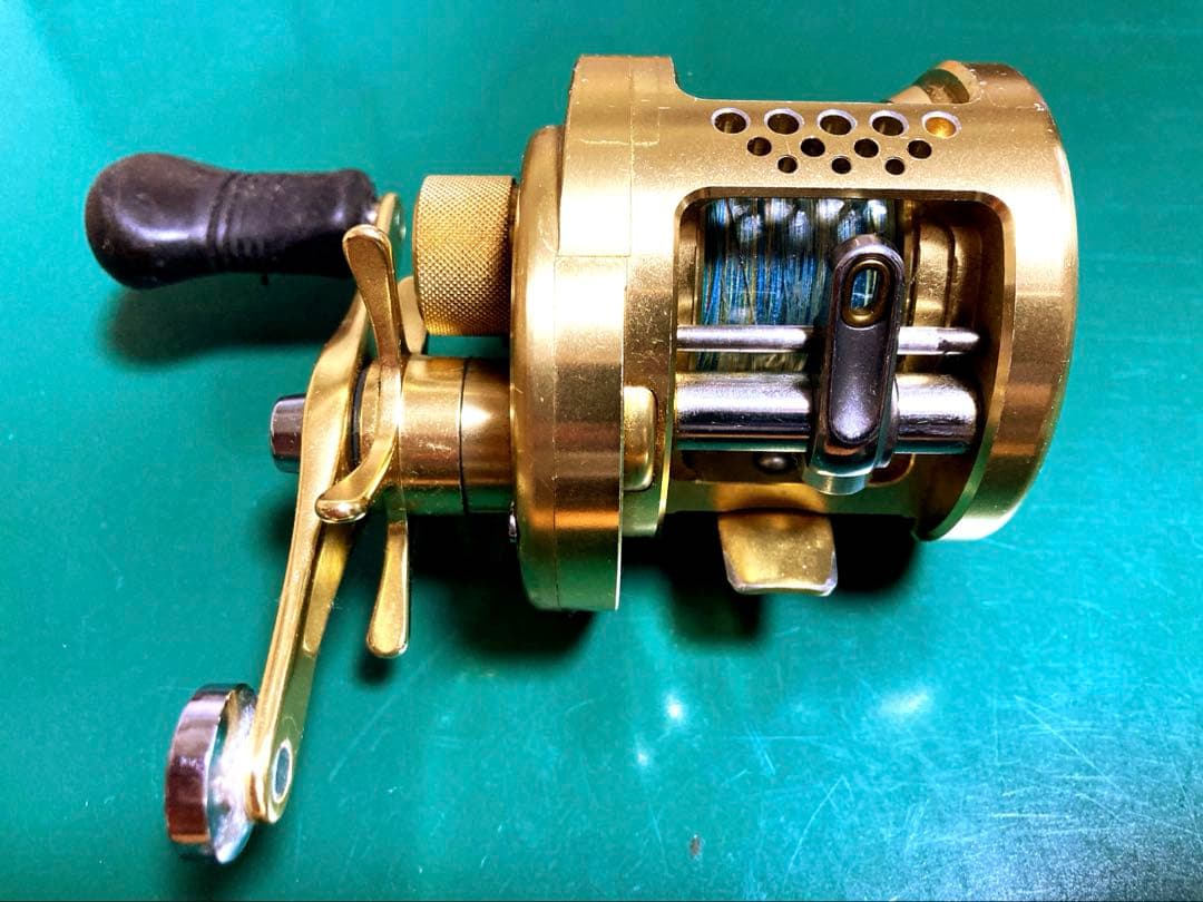 シマノ　カルカッタコンクエスト400F